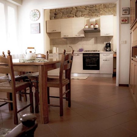 Casa Vacanza Ilia Pescia Exteriér fotografie
